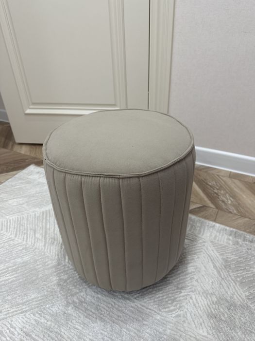 продаю пуфик(новая)