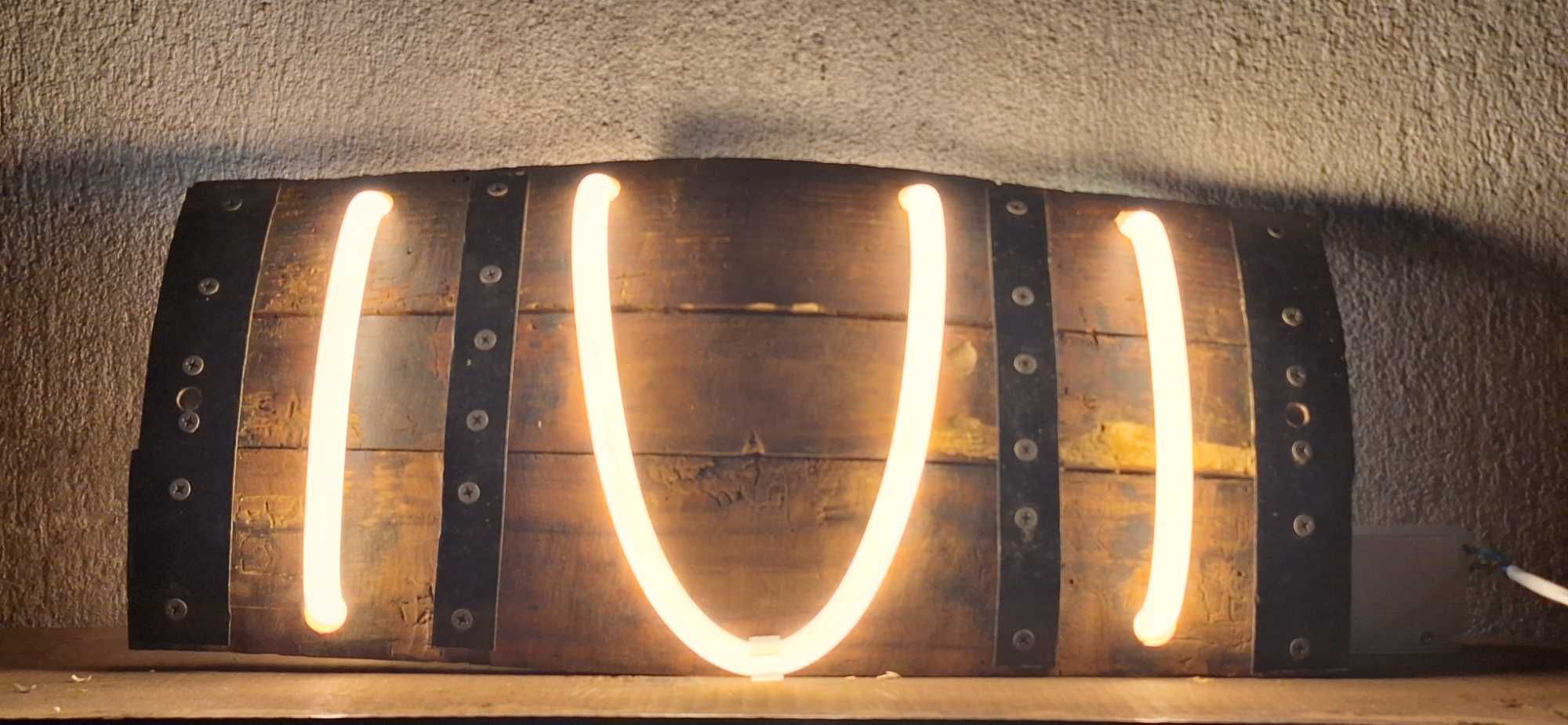LED осветително тяло за стена