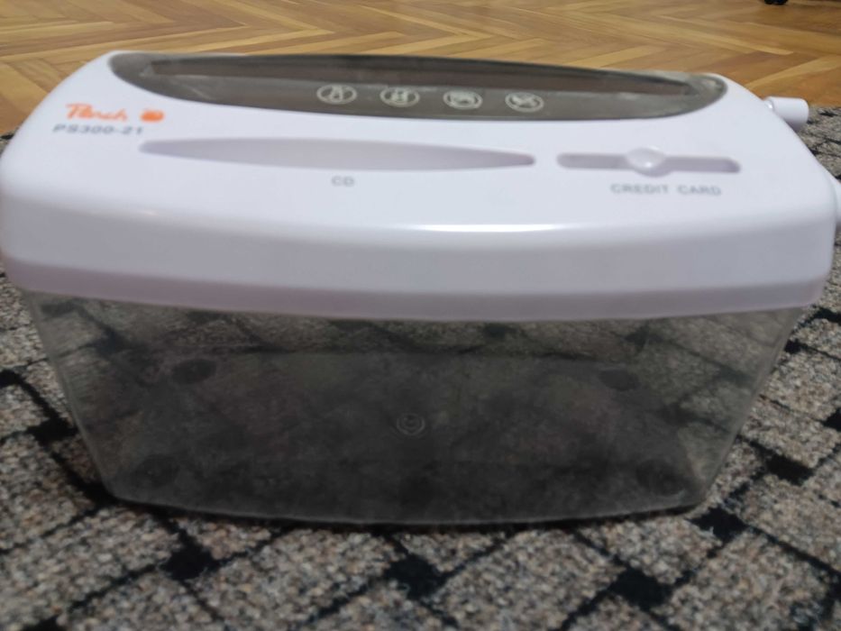 Tocator manual hârtie