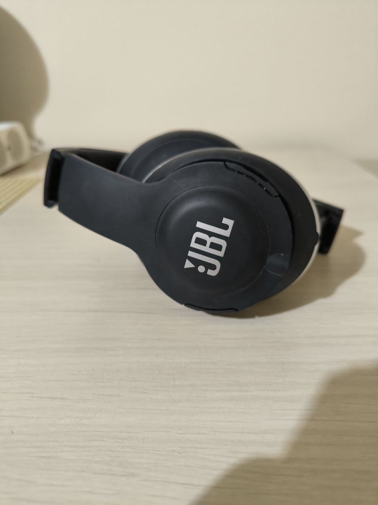 Спортни слушалки JBL