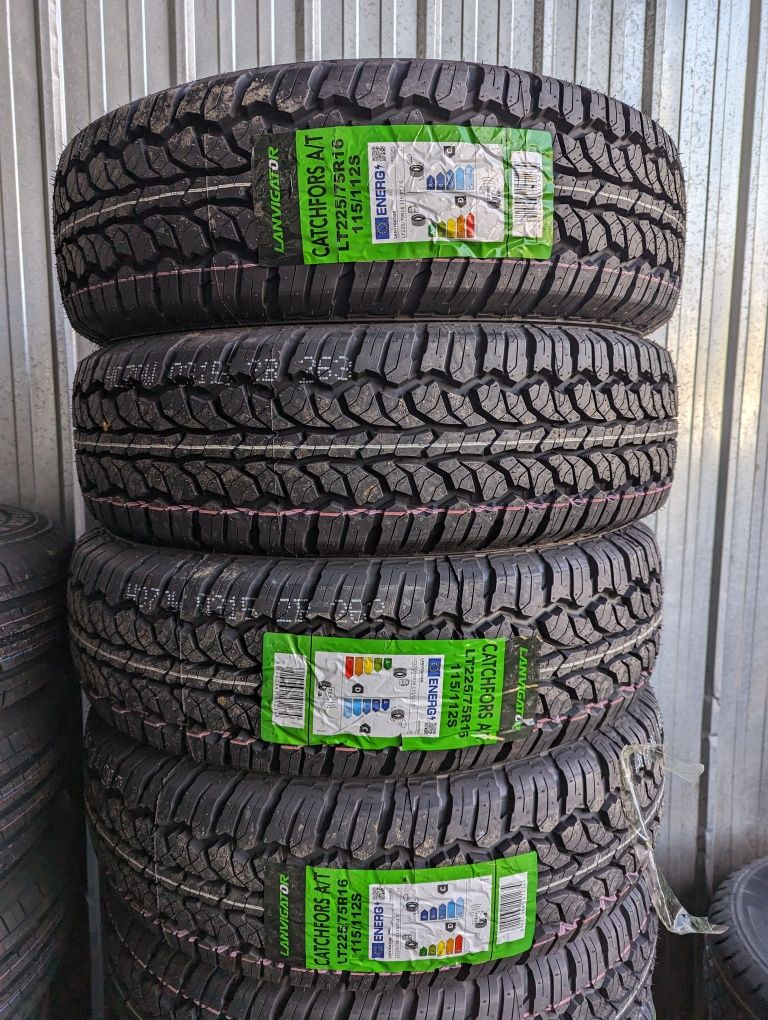 Всесезонные новые шины на УАЗ. 225/75R16A/T.