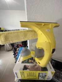 Aspirator de geamuri Karcher WV 1 Plus