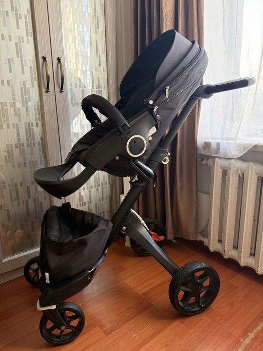 Продам коляску Dsland V8 2в1