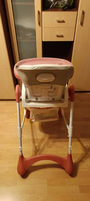 разтегателно столче с масичка за бебе