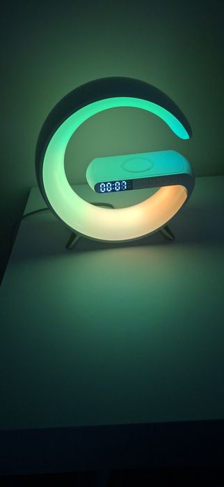 Lampă de veghe multicolora