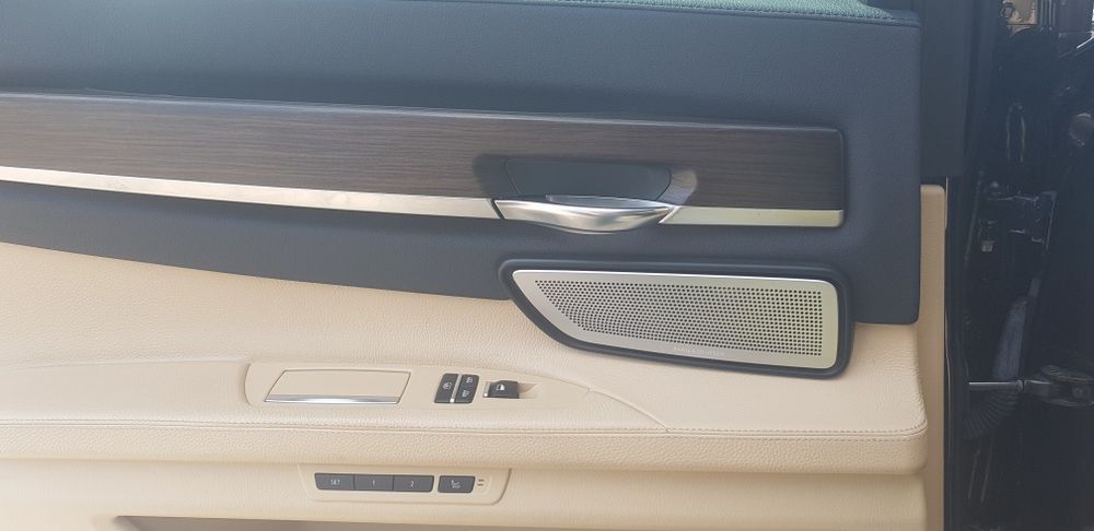 BMW 750L Xdrive 381 cai Full options