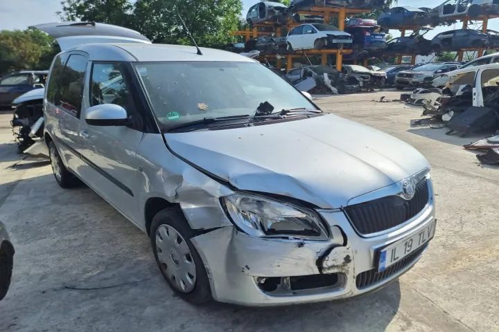plansa ceasuri  bord caseta de directie motoras stergatoare geam Skoda Roomster motor 1.9tdi bls dezmembrez