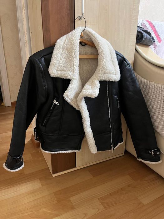 Тёплое короткое пальто