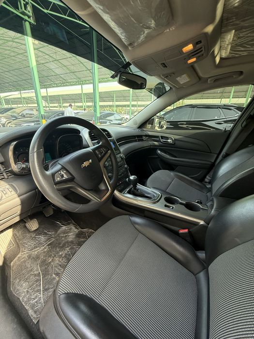 Malibu 1 2 poz sotiladi probeg 22.000km