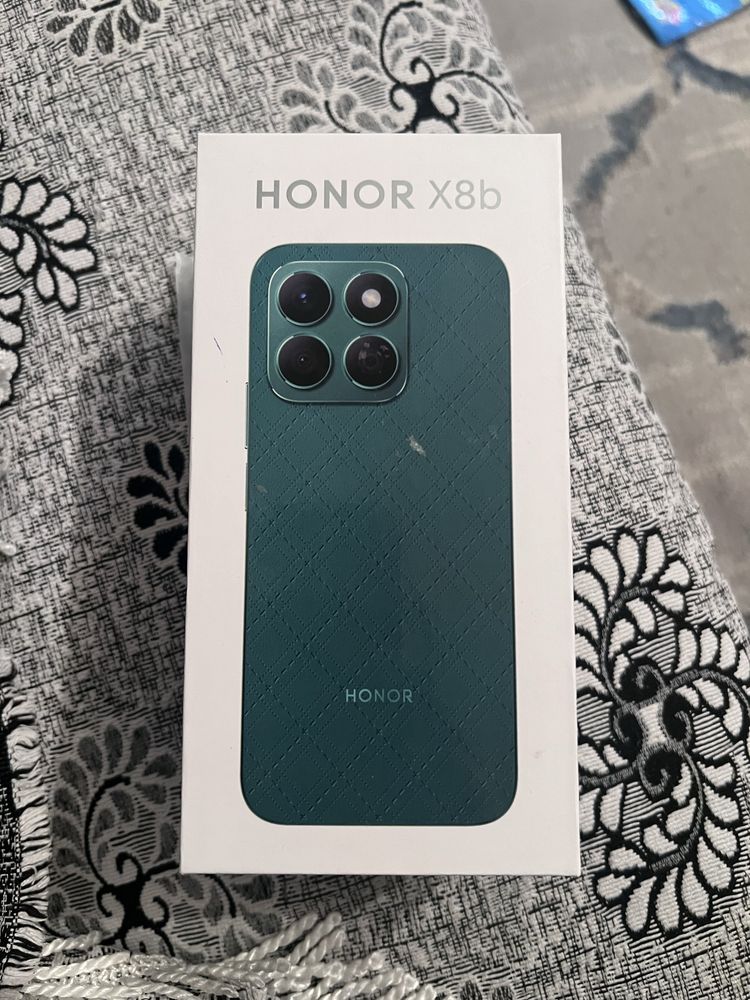 Продам новый телефон Honor X8b