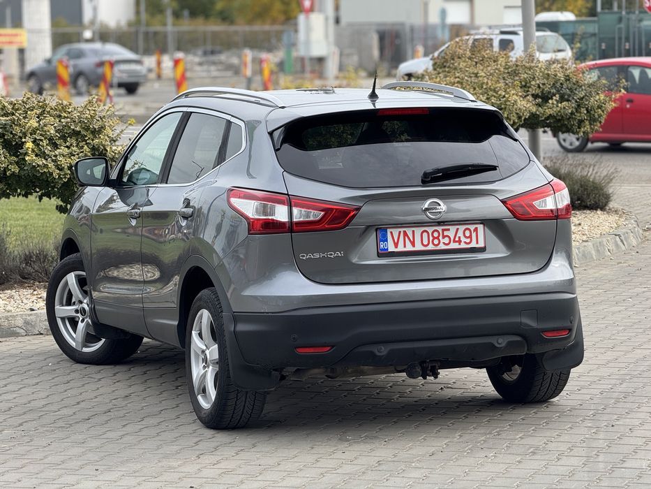 Nissan Qashqai 2018 1.6 Diesel Led/Panorama/Side/Lane/Distronic/Camere