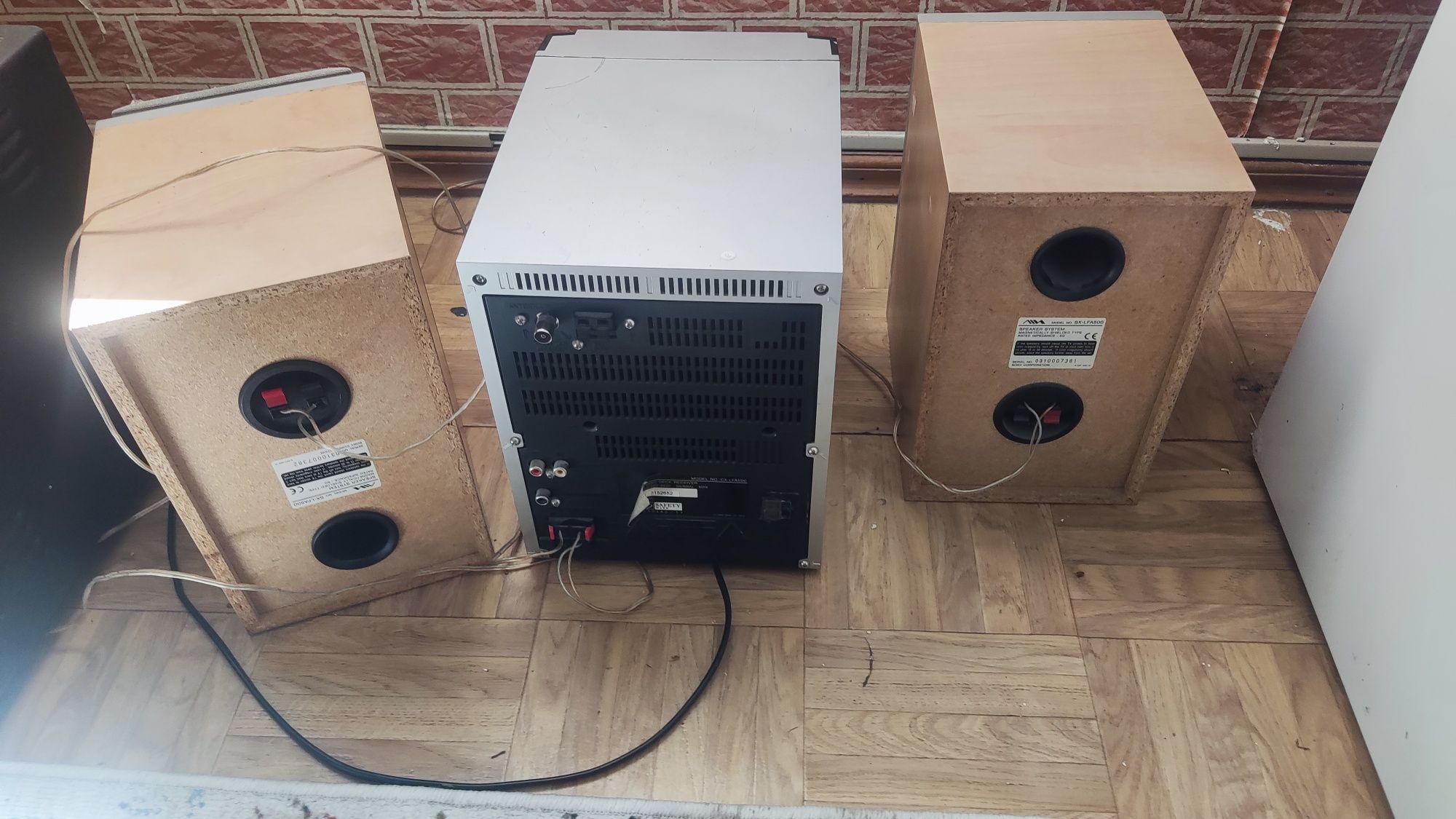 музыкальный центр Aiwa XR-FA500.