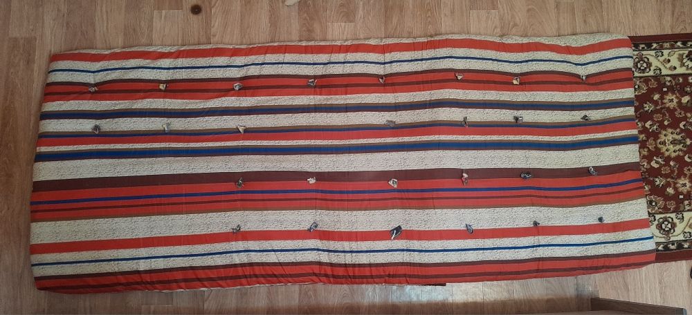 матрас 4000 тг .