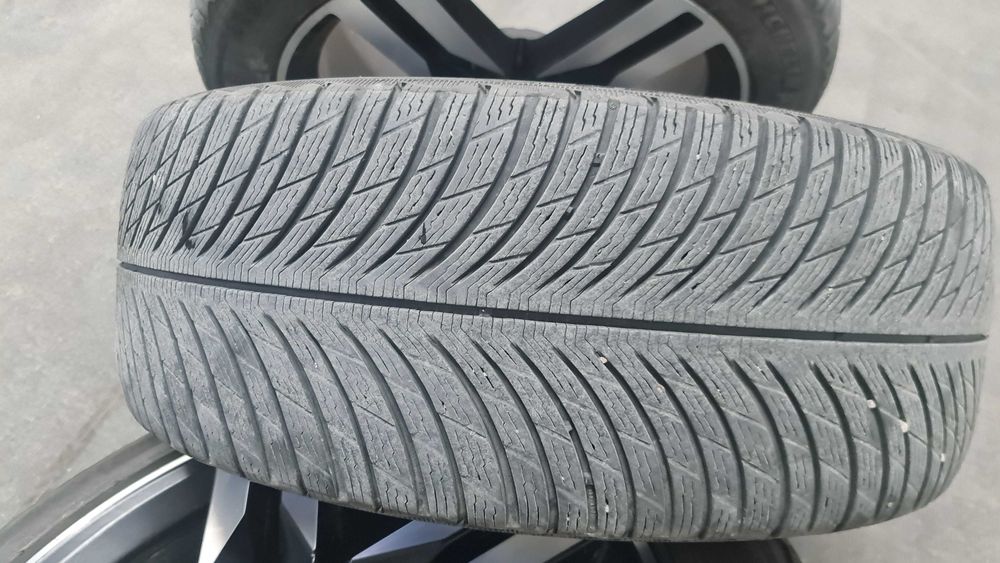 Гуми Мишелин pilot alpine 5 SUV 255x45x20