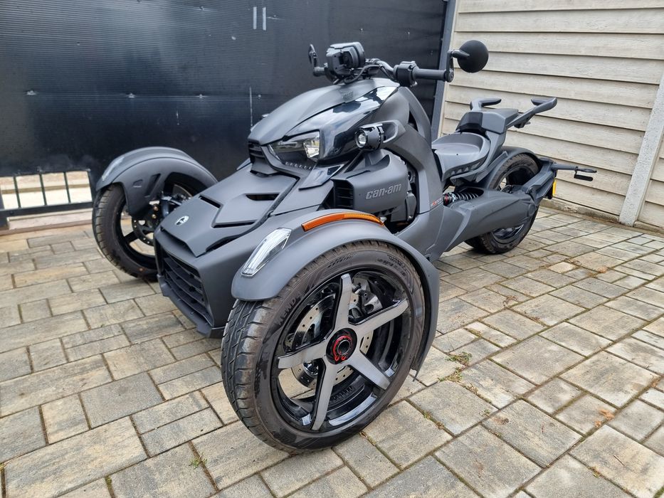 Can-Am Ryker 900 SPORT - 82cp