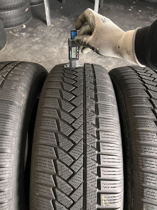 4 anvelope iarna 215/65/17 , continental , 7 mm