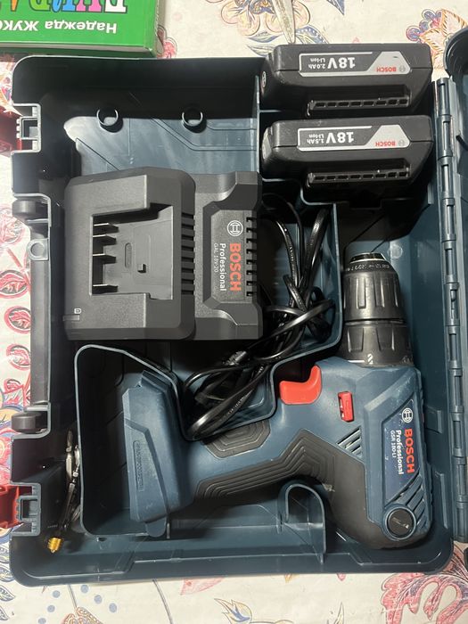 Шуруповерт фирмы Bosch