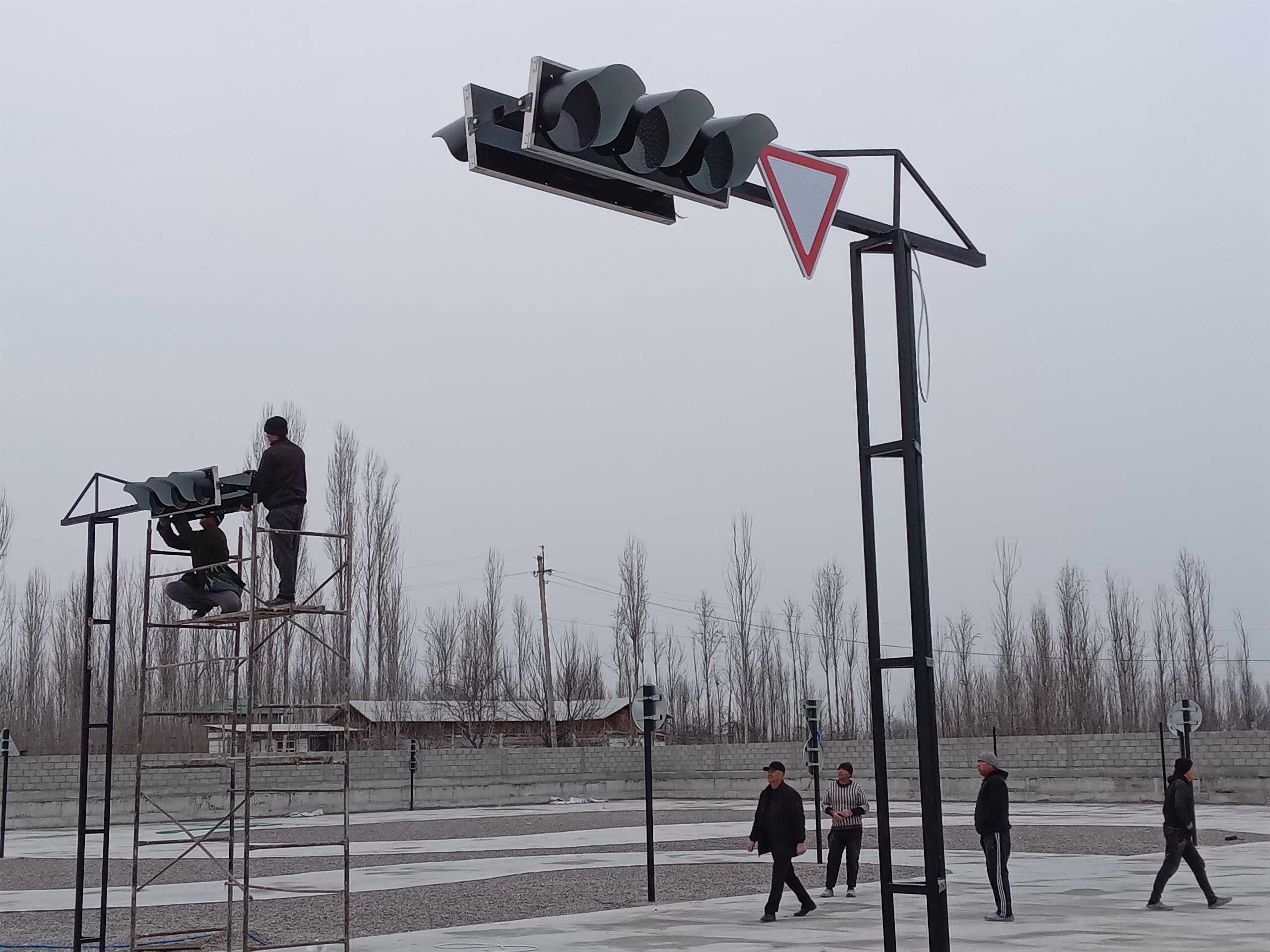 СВЕТОФОРЫ транспортные пешеходные мобильные