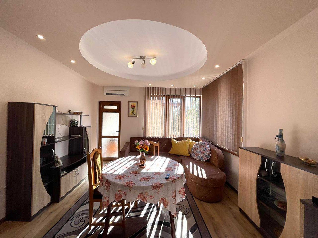 Продава се Четиристаен апартамент в Варна, Галата - 147 кв.м за 1269 €/кв.м - Снимка #3