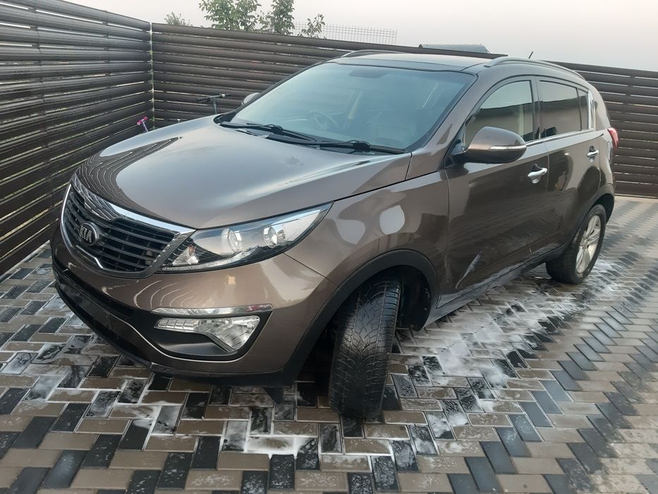 Panoramic kia sportage 2010 2015
