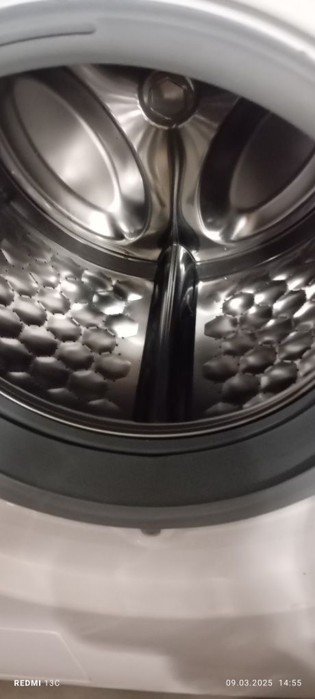 Продавам пералня Miele, модел WMC 120 , 8 серия. Отлично състояние