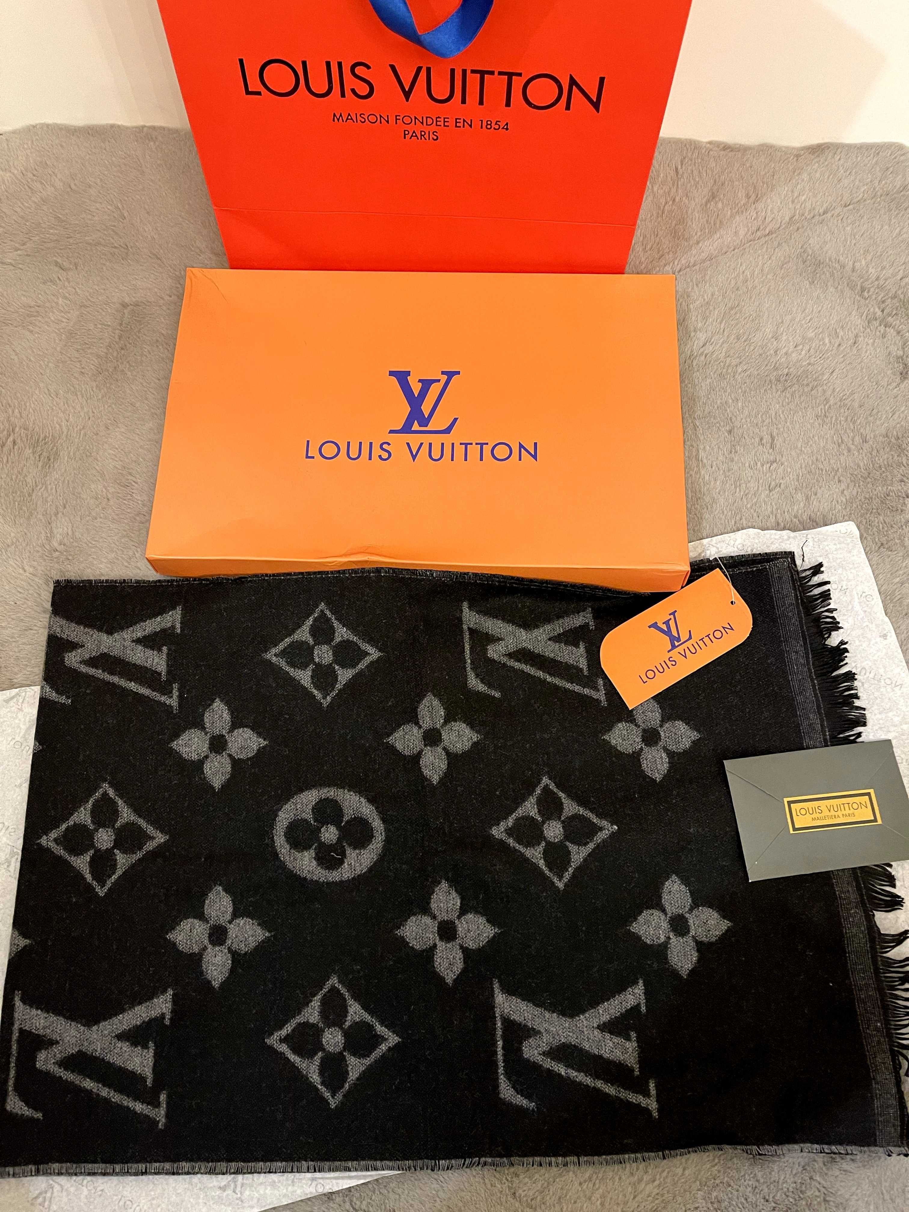 Eșarfă/Fular Louis Vuitton