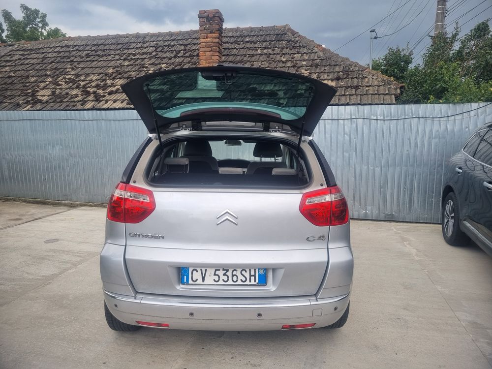 Motor citroen c4 picasso 2.0hdi  136 cp euro 4  2010