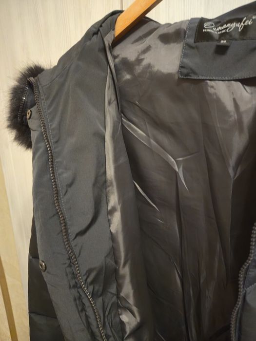 Дамско зимно яке с пухкава яка