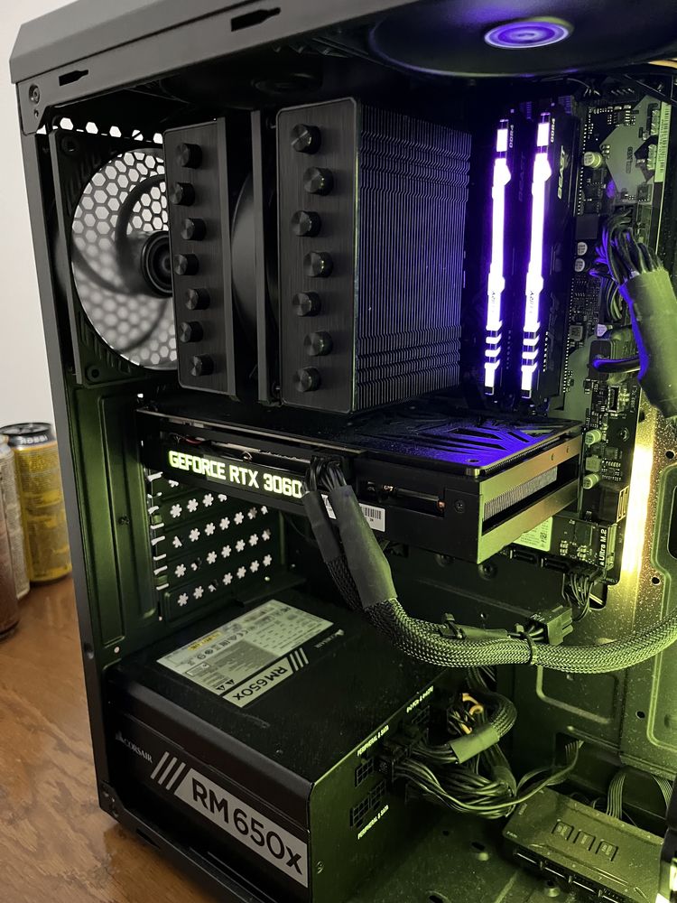 Vând pc gaming i5 12400 RTX 3060 12GB