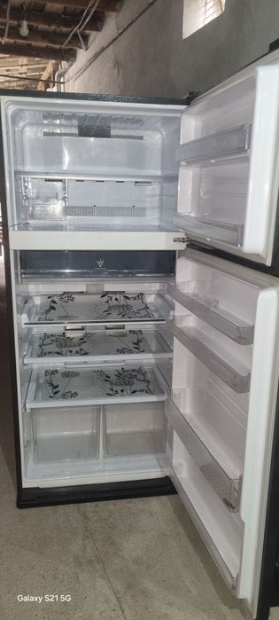 Срочно продам холодильник инвертор