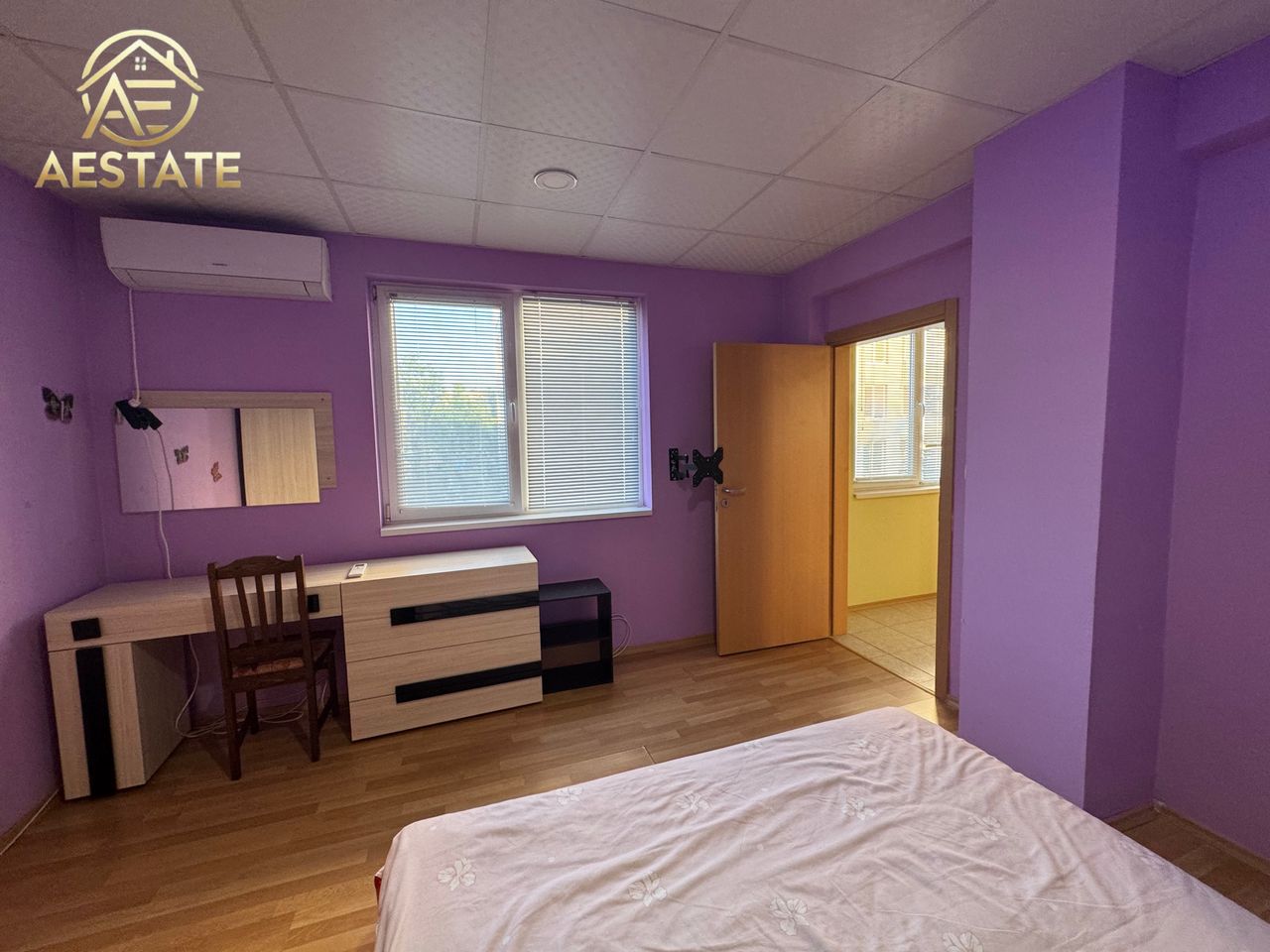 Продава се Двустаен апартамент в Плевен, Сторгозия - 63 кв.м за 1524 €/кв.м - Снимка #1