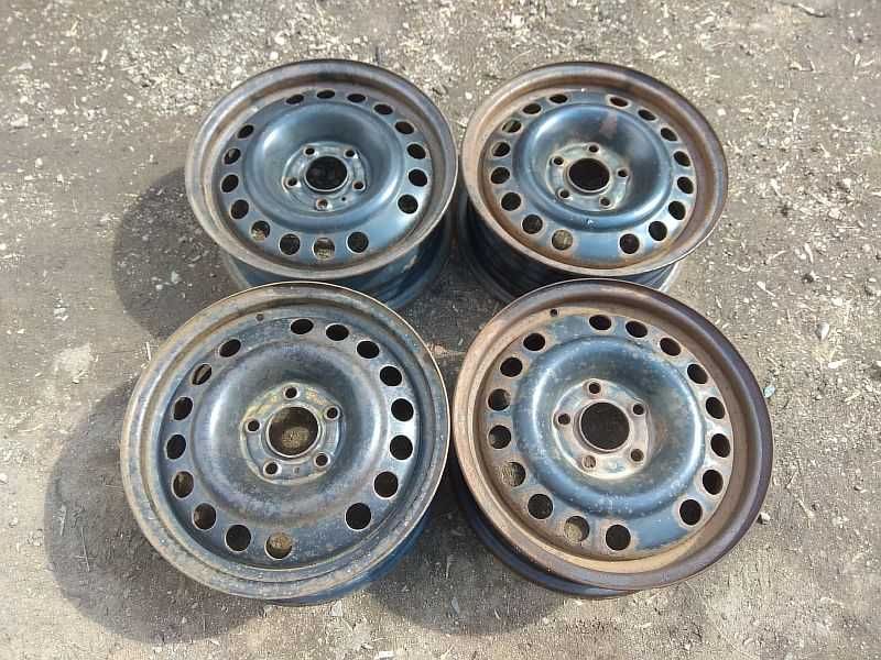 Продам оригинальные металлические диски на автомашину Opel