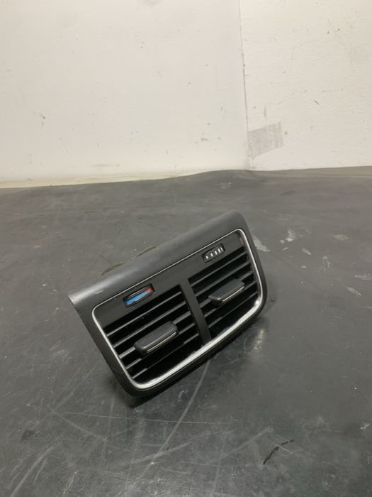 Grila aerisire ventilatie spate audi Audi A4 B8 8K0819203E
