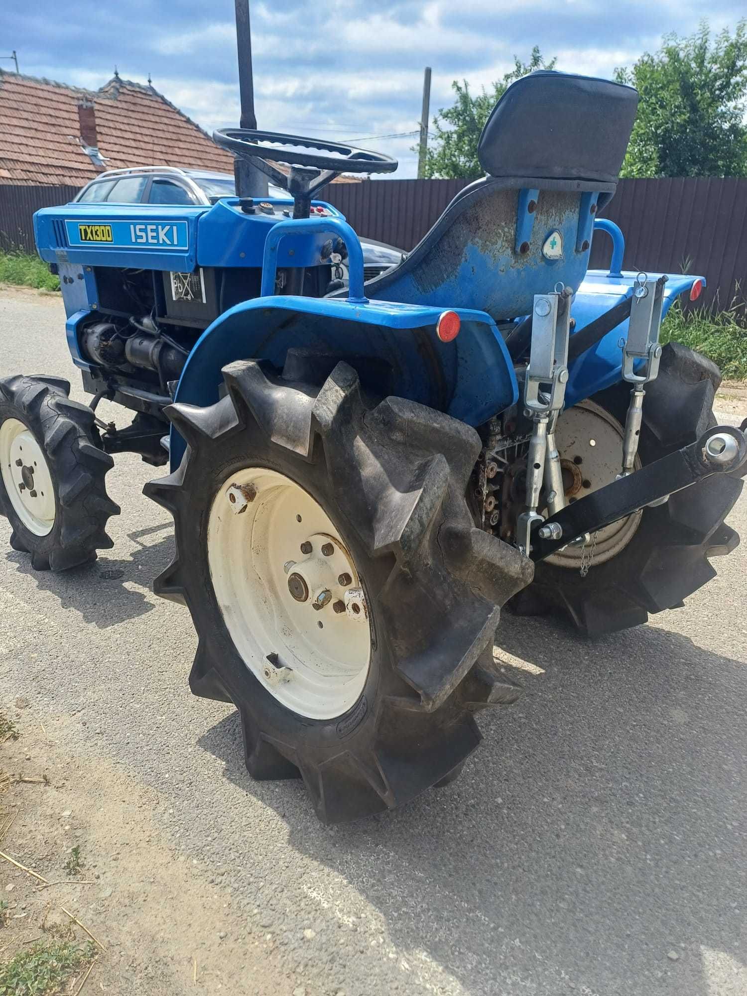 Tractor japonez Kubota aproape nou