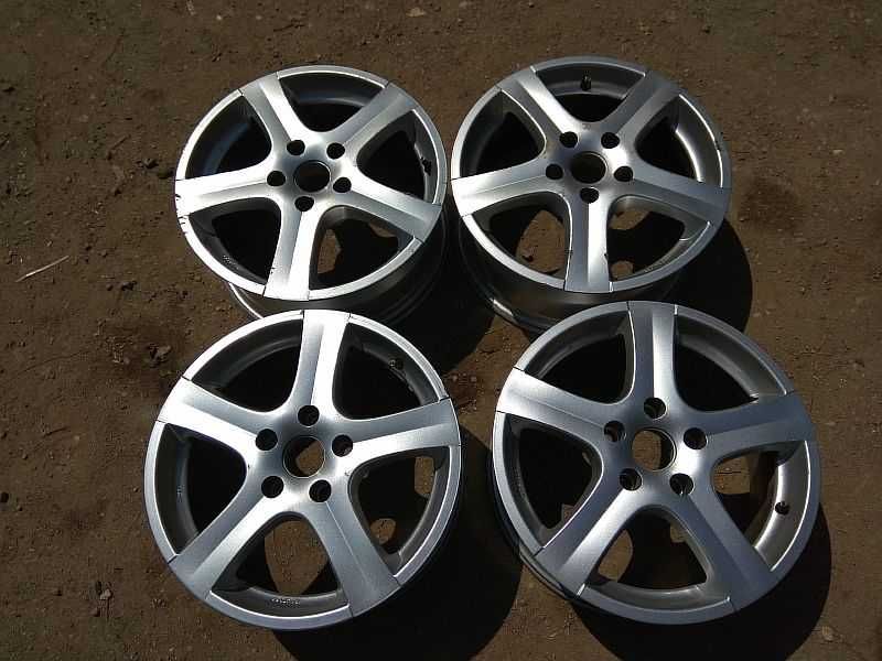 Продам оригинальные легкосплавные диски фирмы "Autec" на Audi