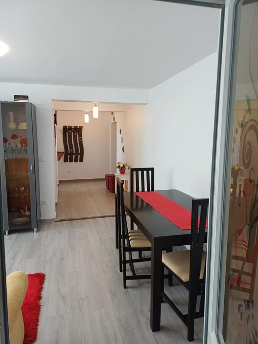 Vând apartament cu 2 camere, or. Săveni, jud. Botosani
