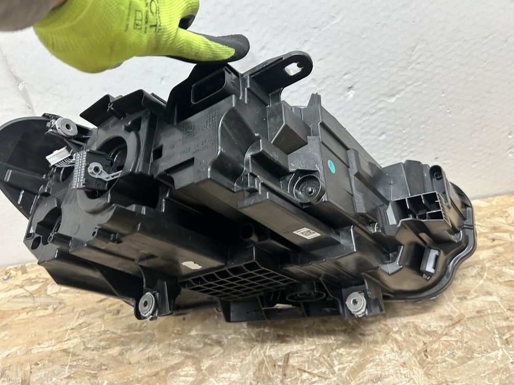 Far faruri bmw X1 F48 lci full led 2019-2021 stanga