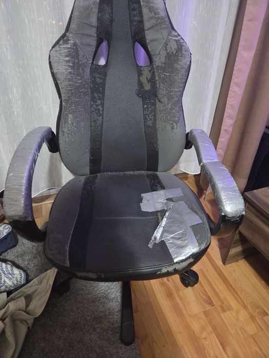 Scaun birou funcțional