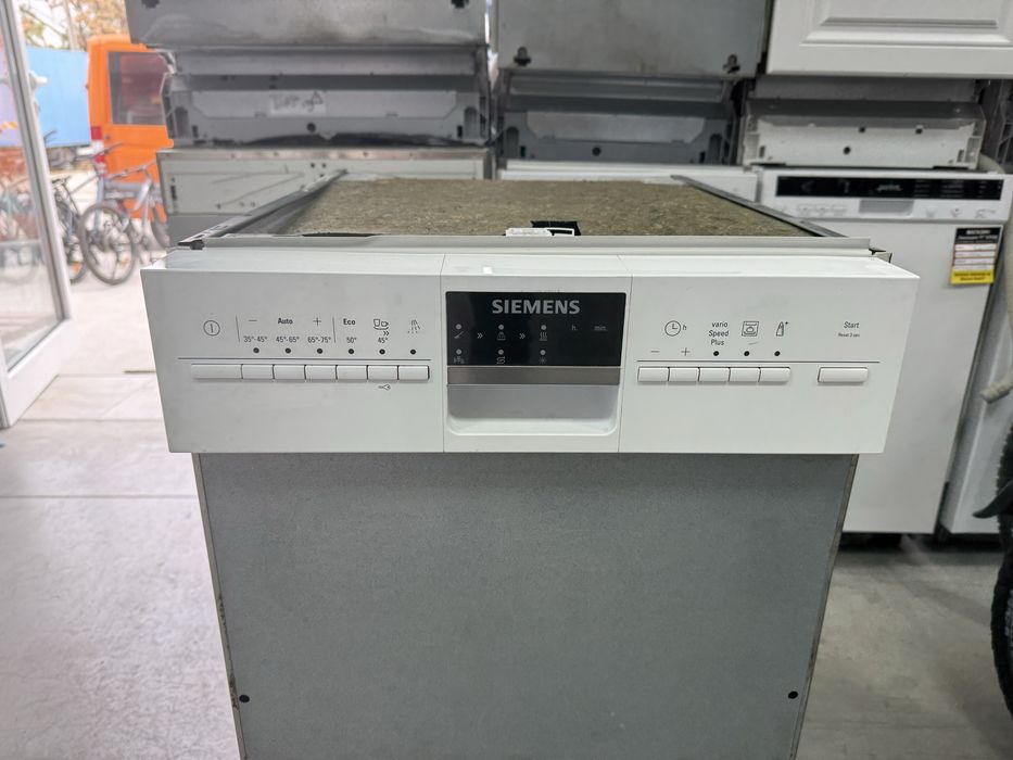 Съдомиялна За Пoлу вграждане SIEMENS 45/см