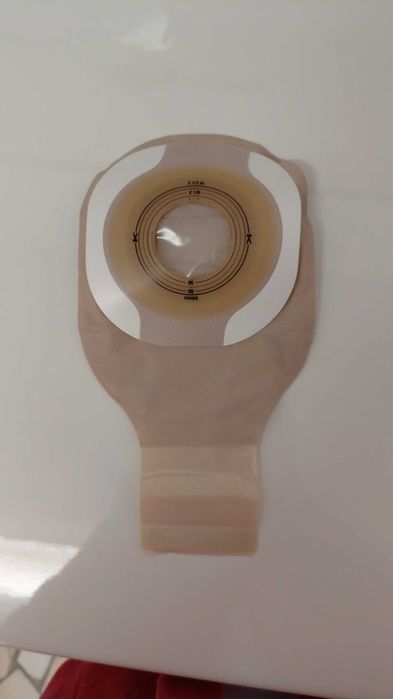 Vand pungi colostoma