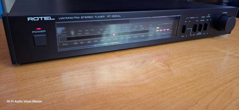Tuner Rotel RT-830AL