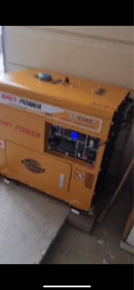 Generator dvijok движок 8 kv dizel ( chempion )