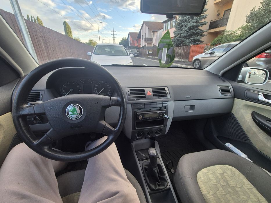 Vand Skoda Fabia 1.4 benzina stare buna