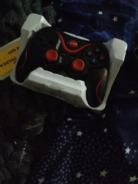 Блютуз джойстик для телефона писать на ватсап тут не отвечу