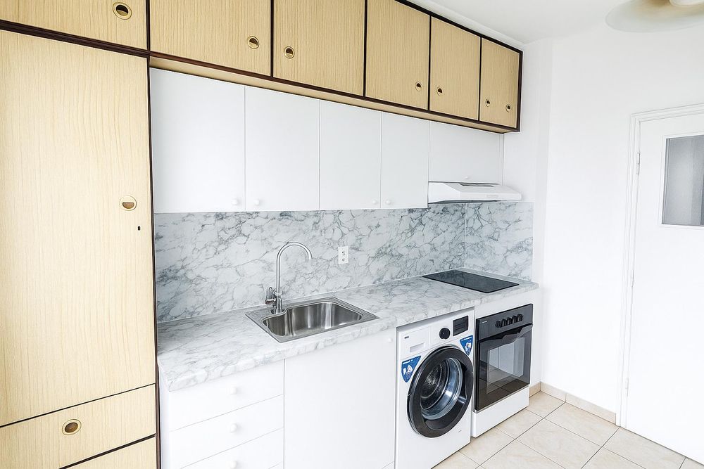 Двустаен апартамент в кв. Христо Смирненски