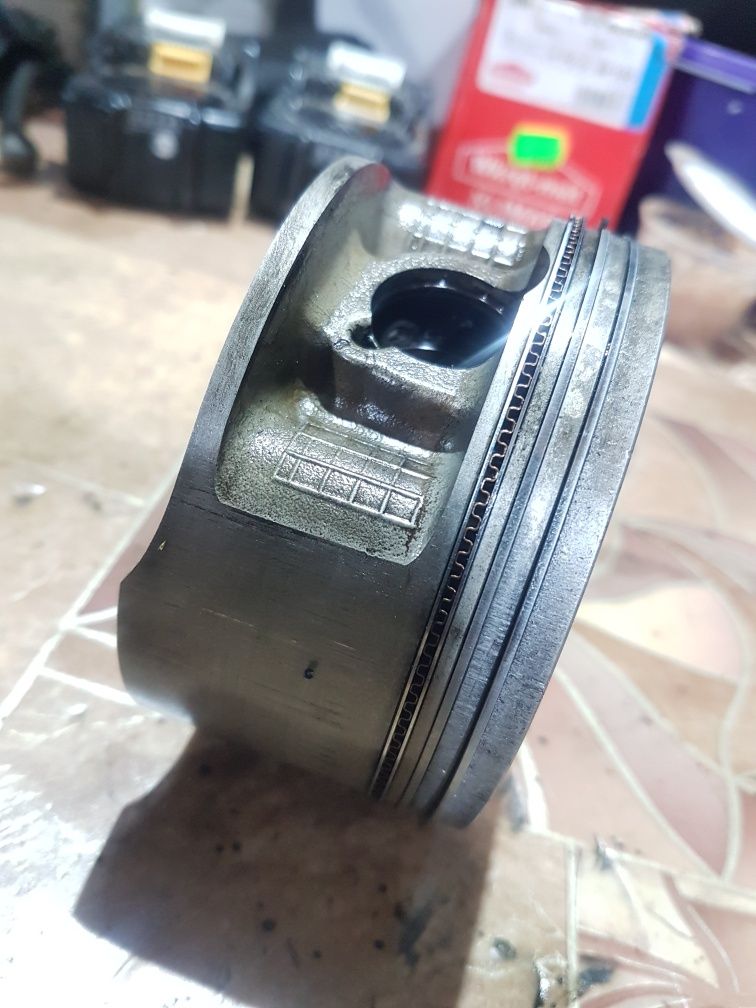 Piston Yamaha XTZ 660 cod 3YF