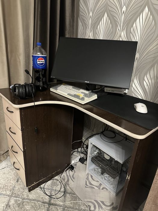 Стол компьютерный угловой с креслом