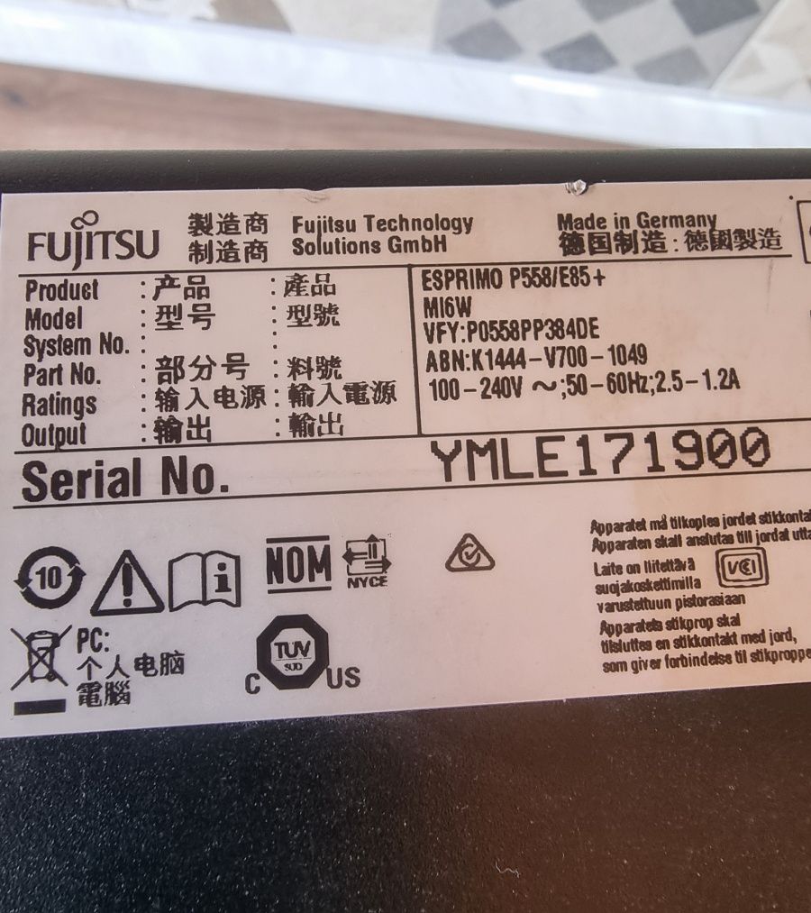 Настолен компютър Fujitsu M16W