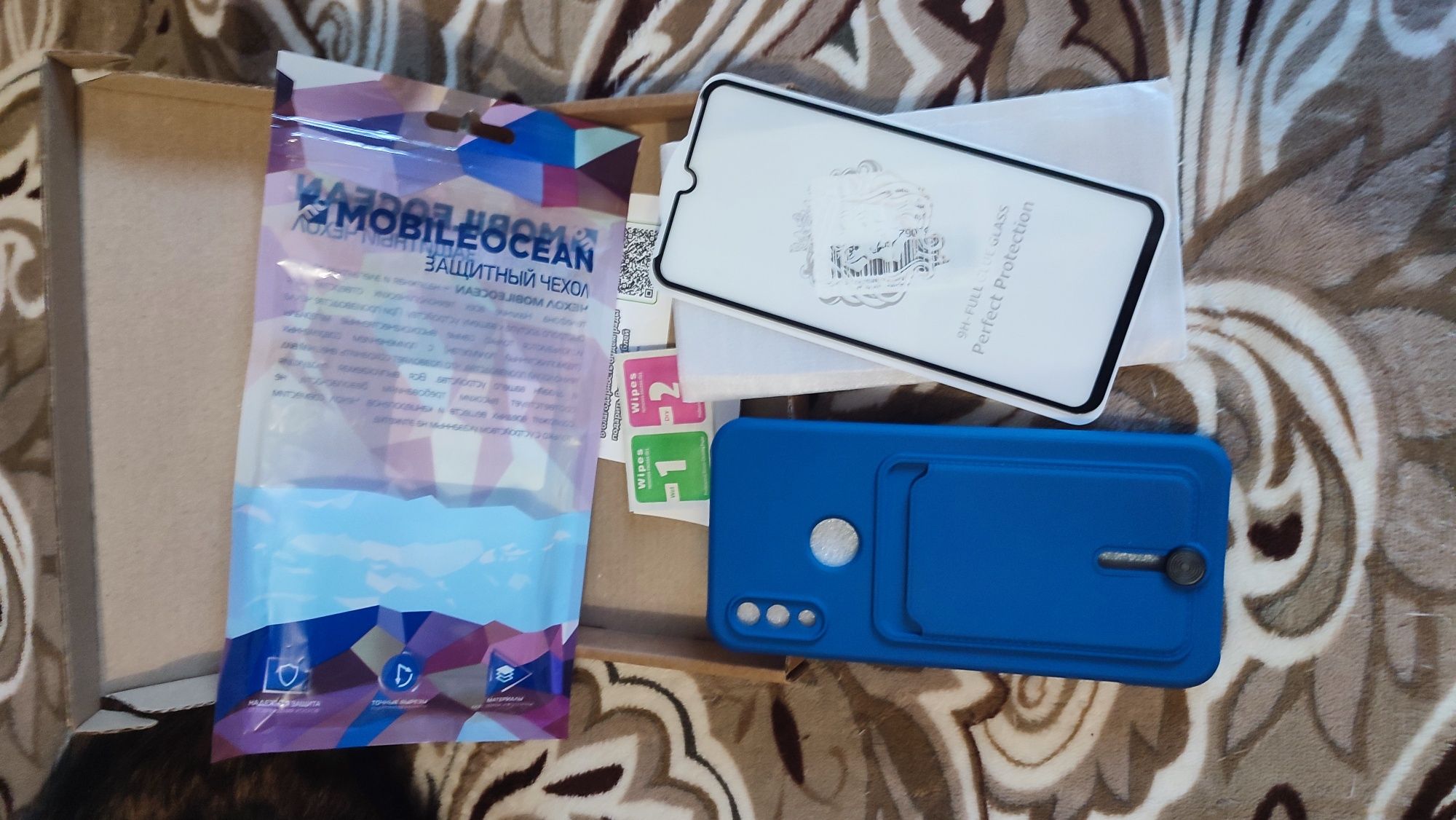 Стекло и чехол на redmi note 7