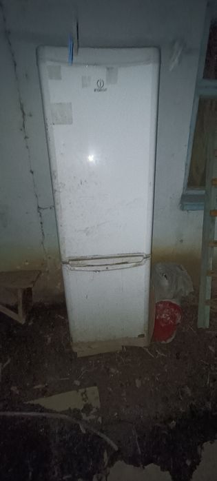 Продам холодильник не рабочий